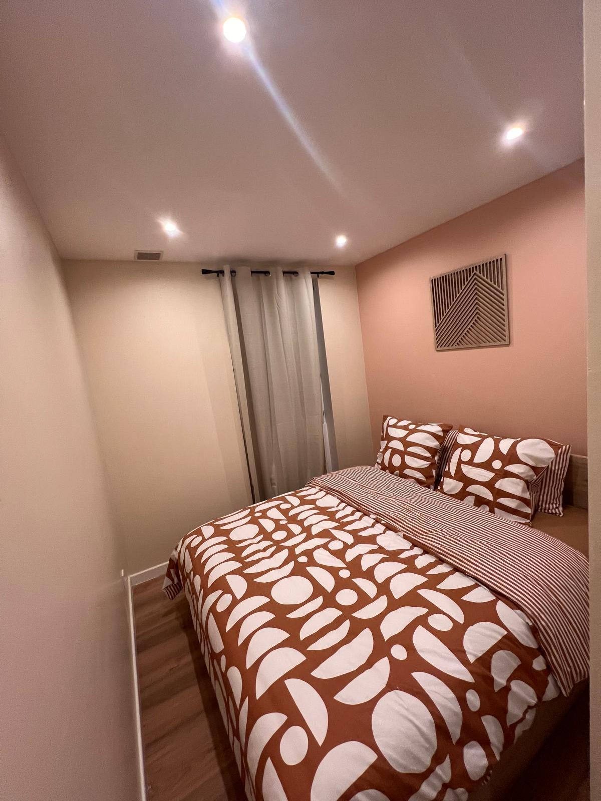 Après rénovation - Chambre moderne Bezons