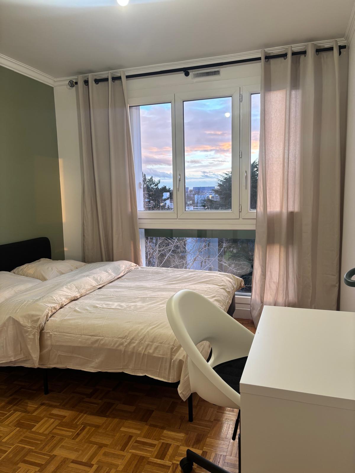 Après - Chambre 2 colocation Champigny