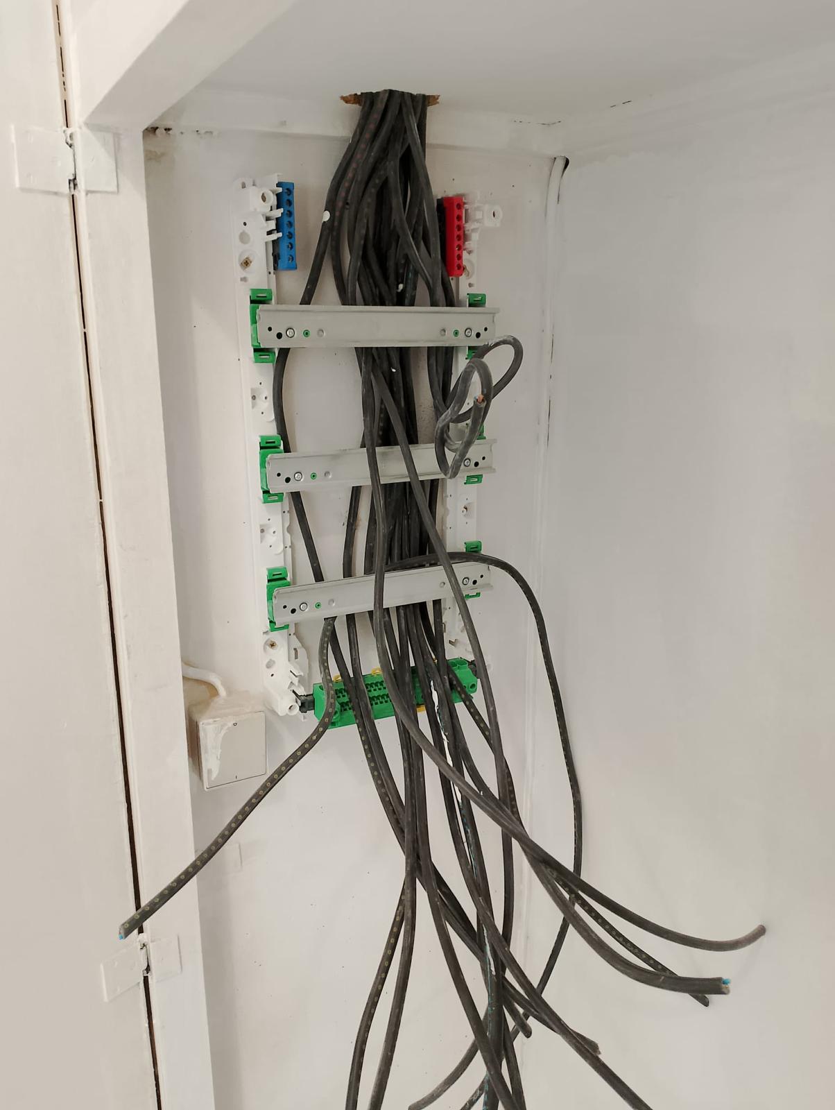 Avant - Électricité Franconville